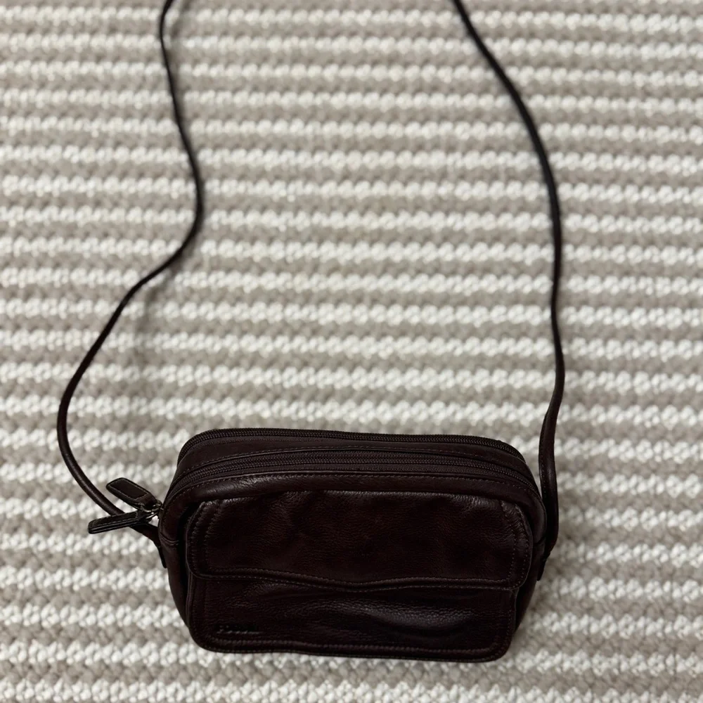 Rare Vintage FOSSIL Dark Coffee Brown Leather Compact Crossbody Organizer Retro